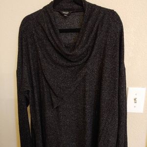 Black long sleeve tunic